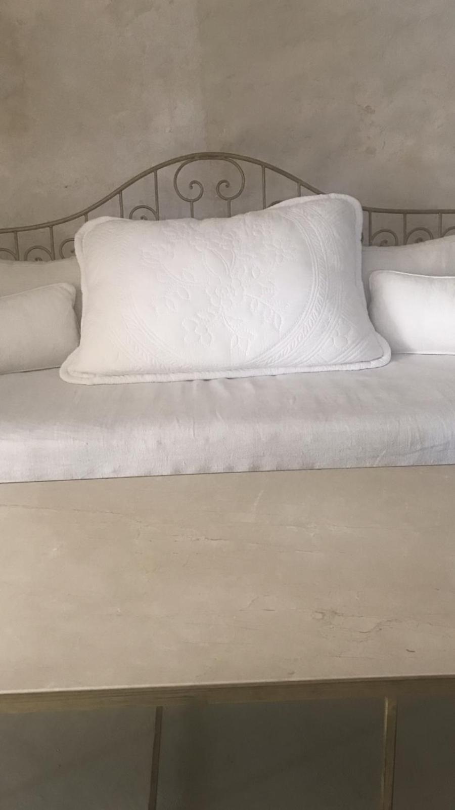 Les Vieux Murs Montfort  Екстериор снимка